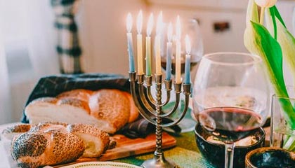 开云官网-英超冲刺季：悬念持续升温，魅力无限！，英超集锦2021