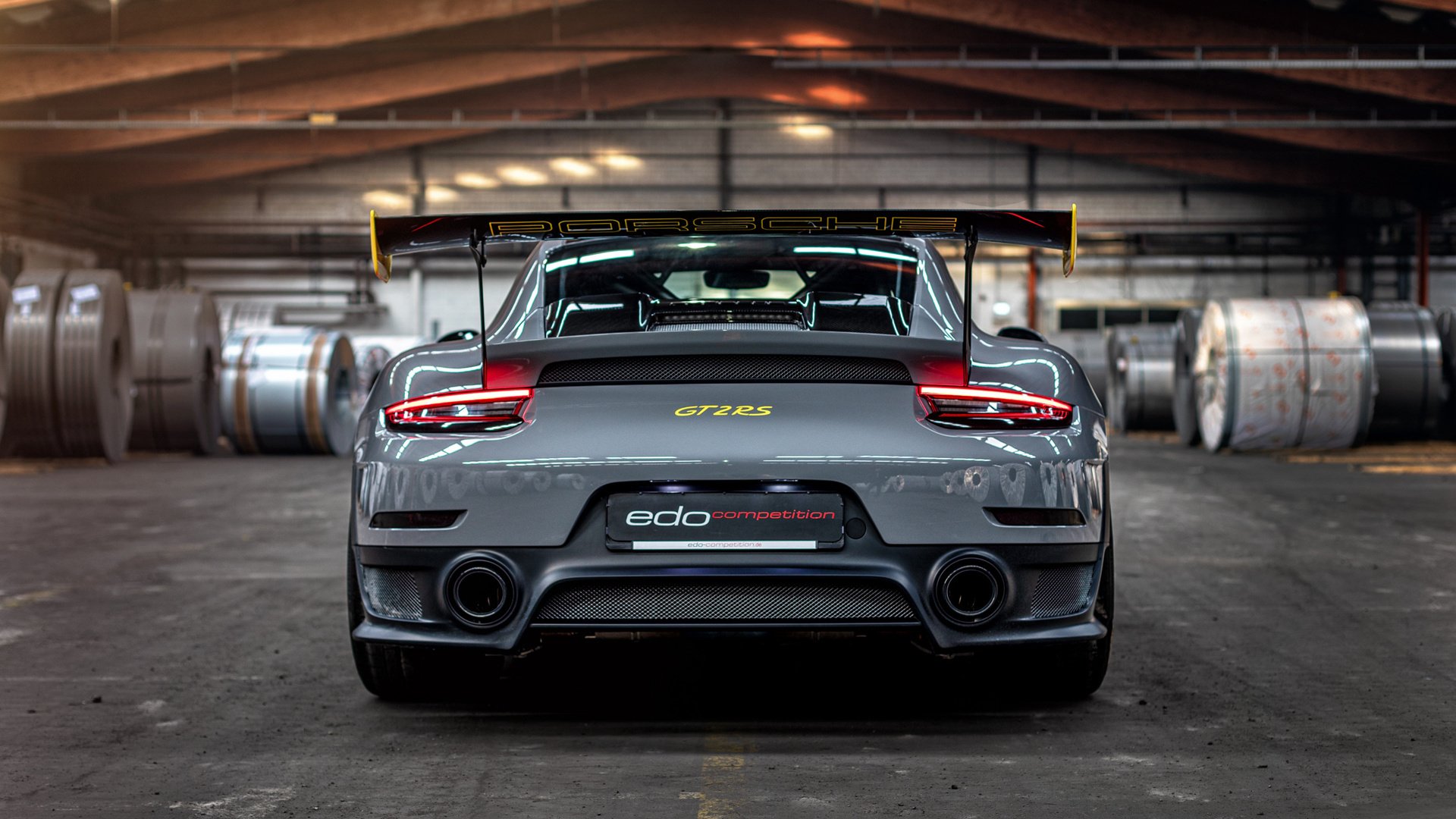 城市夜光跑，灯火辉煌中的青春旋律，城市夜晚灯光心情说说短句